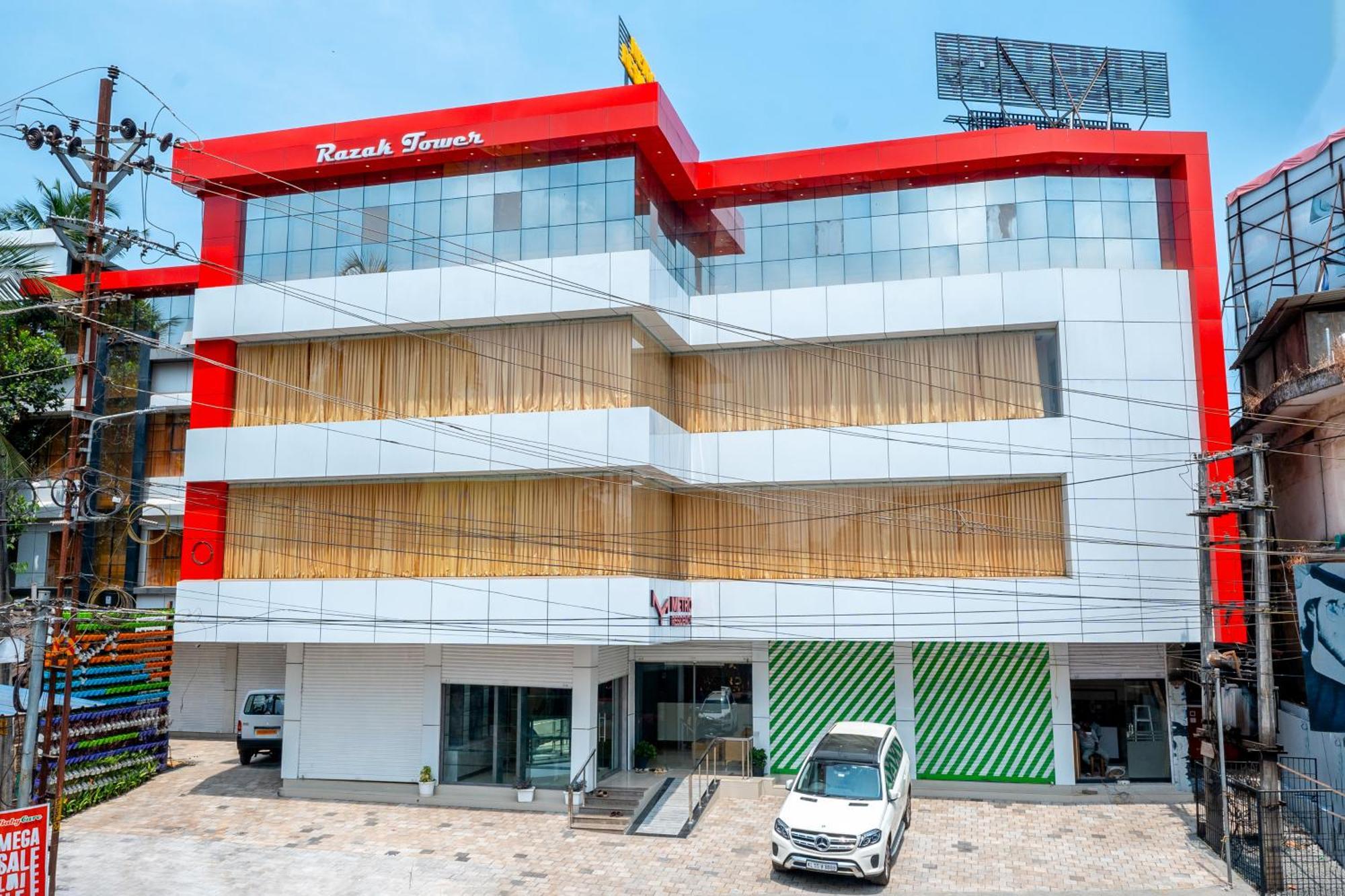 Отель Metro Residency Tirur Экстерьер фото